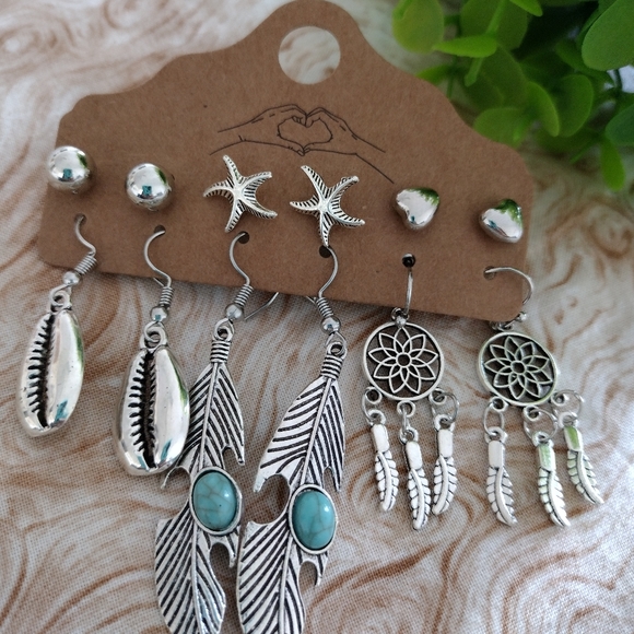 Boho earrings. - Picture 2 of 3